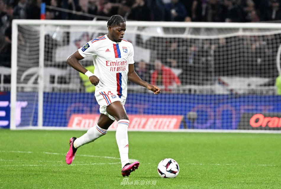 场攻击线上 场攻击线上