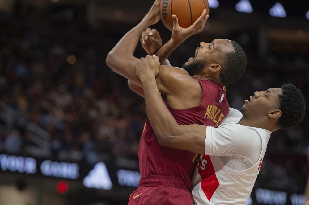 这种战术上 这种战术上